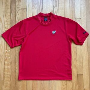 Vintage Wisconsin Badgers Men’s Nike Dri-Fit Mockneck T-Shirt Medium Red Solid